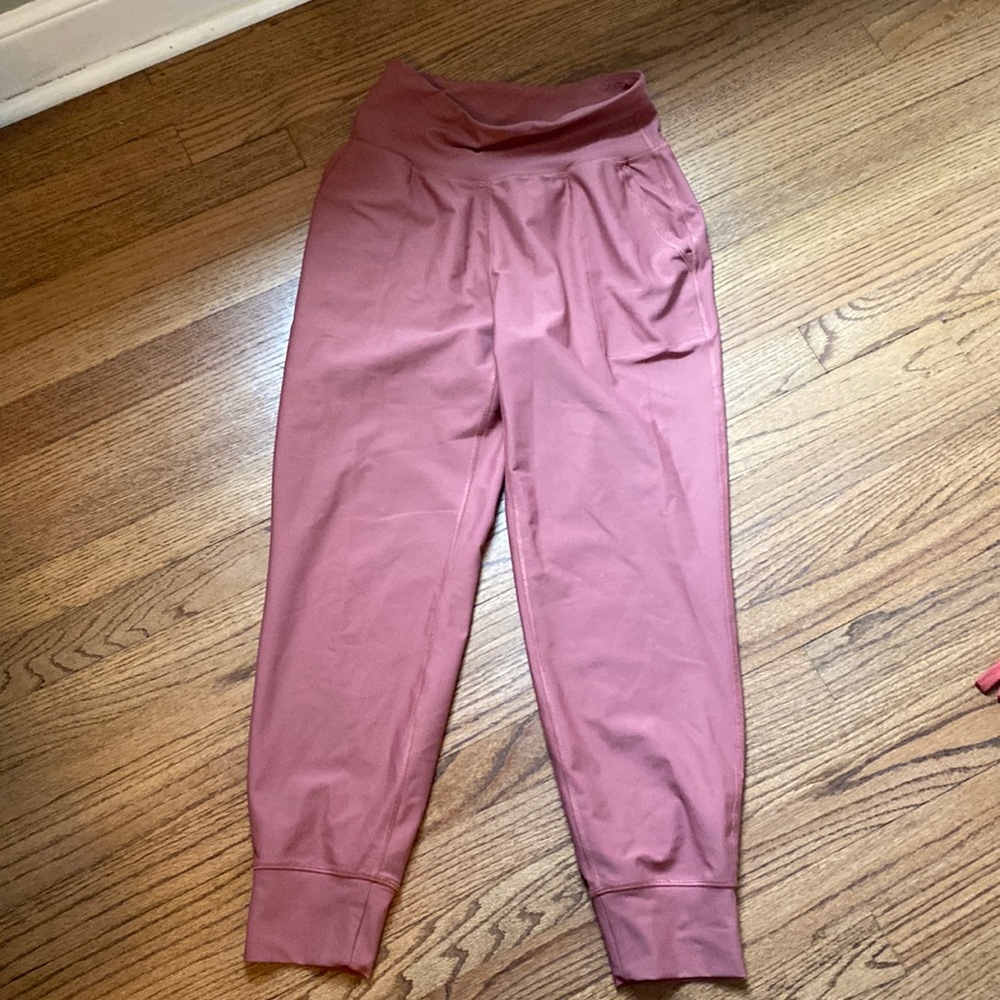 Old navy active joggers (med)